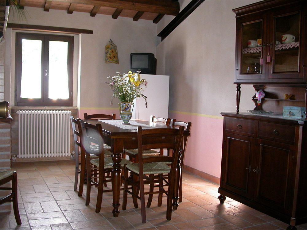 Affittacamere Antica Dimora Sarnano Esterno foto