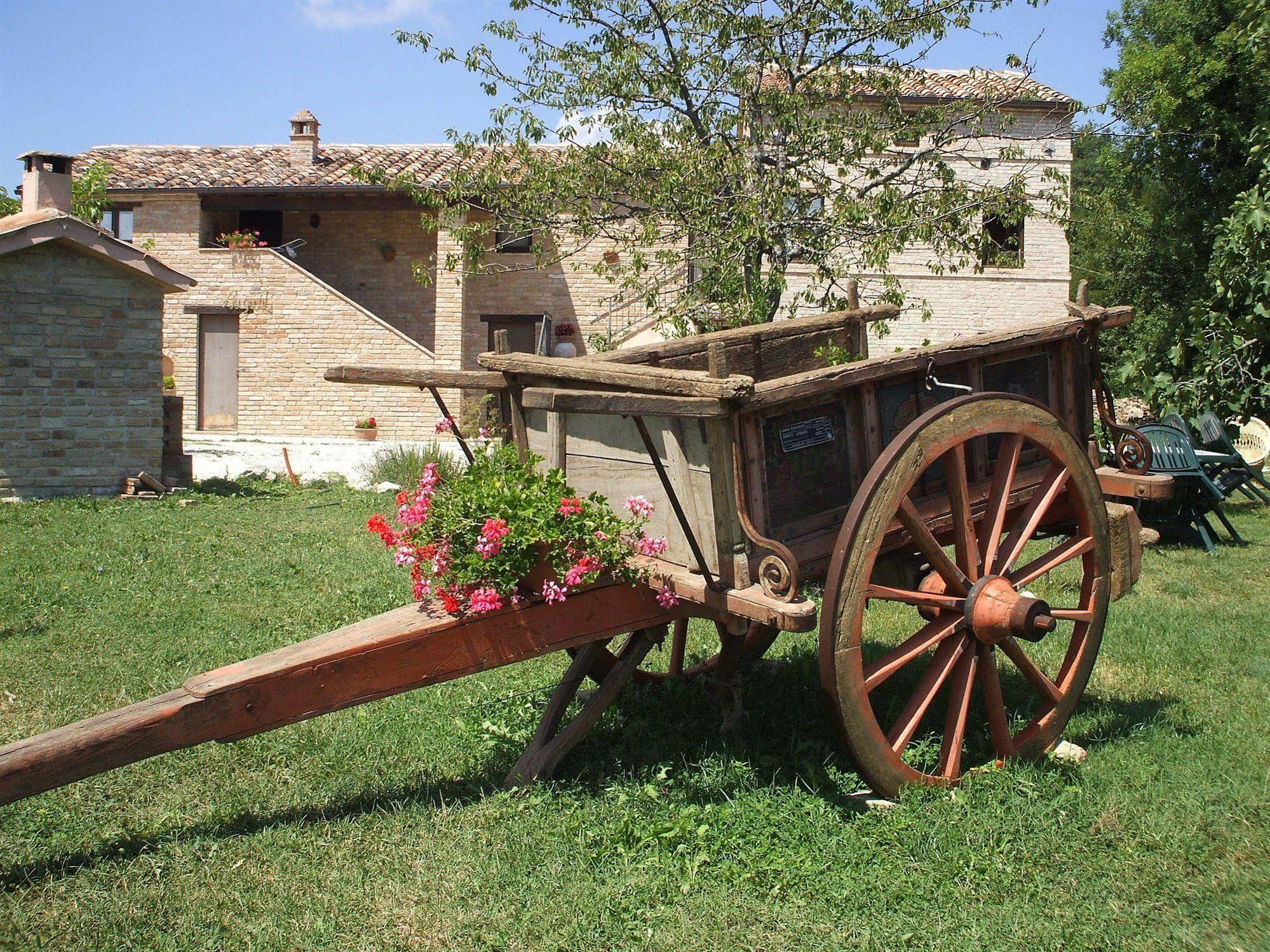 Affittacamere Antica Dimora Sarnano Esterno foto